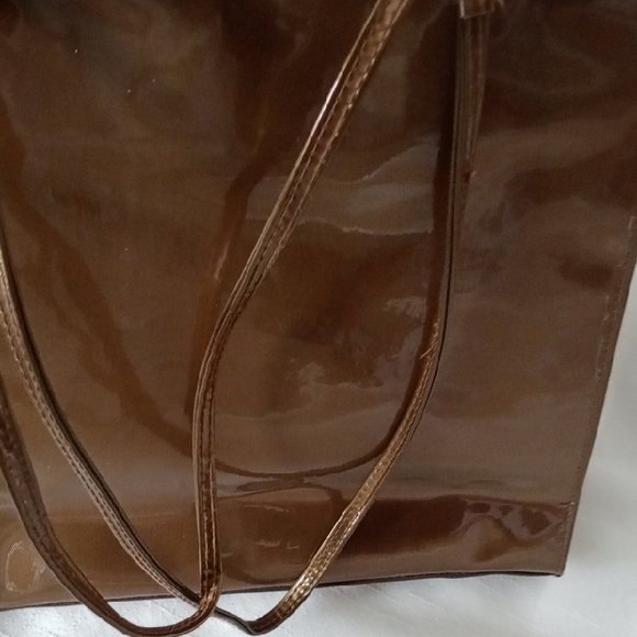 Vintage,Elegant Brown Tote Bag with Versatile Style - Picture 10 of 12